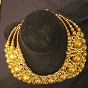 Luxurious Gold Beaded Necklace